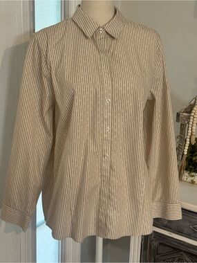 Chico's No Iron Jacquard Dot Shirt Size 3